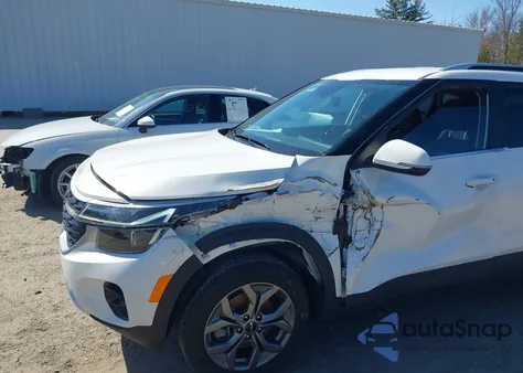 2024 Kia Seltos S из США, поврежденный, VIN KNDEUCAA7R7611201